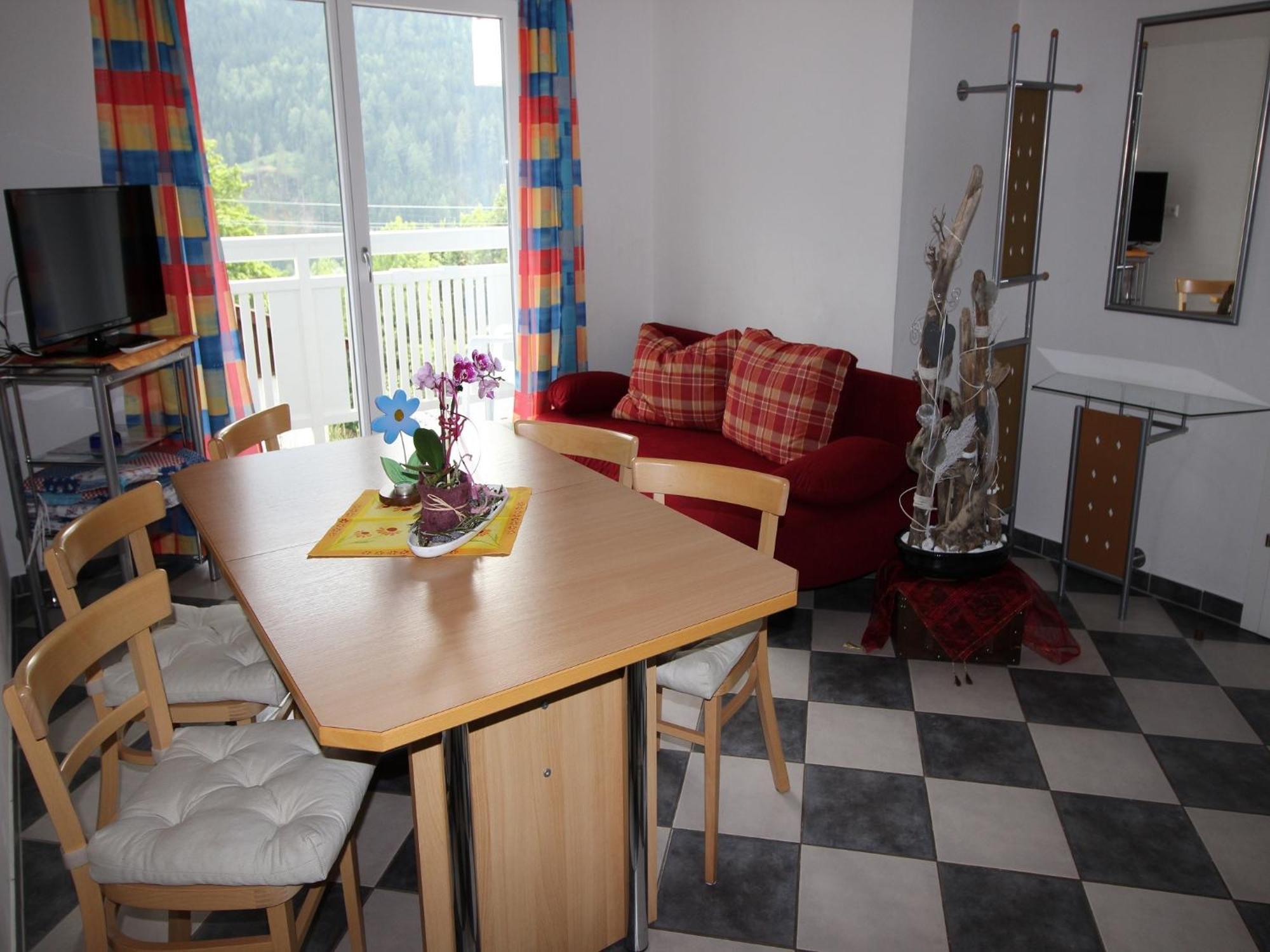 Appartementhaus Lercher Flattach Rum bild